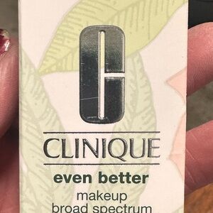 Brand New Clinique Even Better concealer